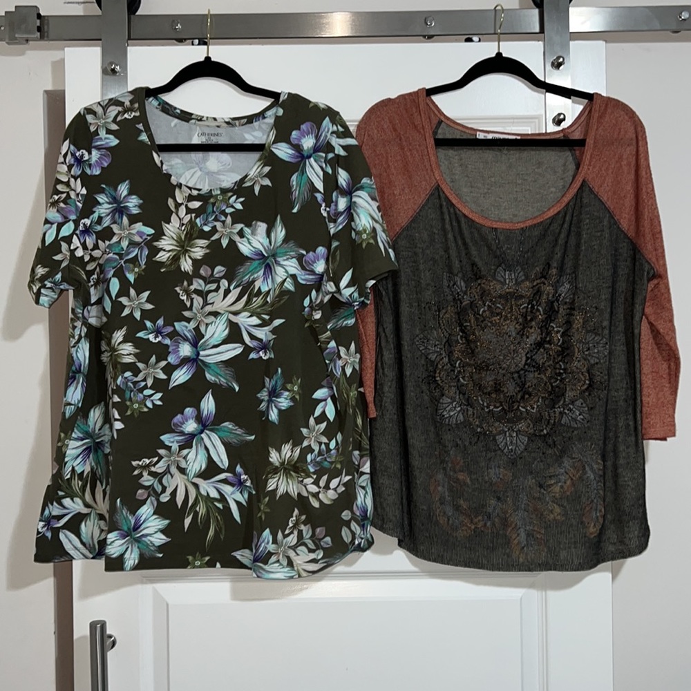 🌺PLUS SIZE Tee Bundle. Short & Baseball Quarter Tees. Floral. Feather. Flowers - Picture 2 of 10